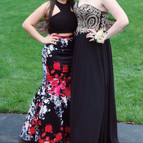 Prom Dress - Picture 2 of 4